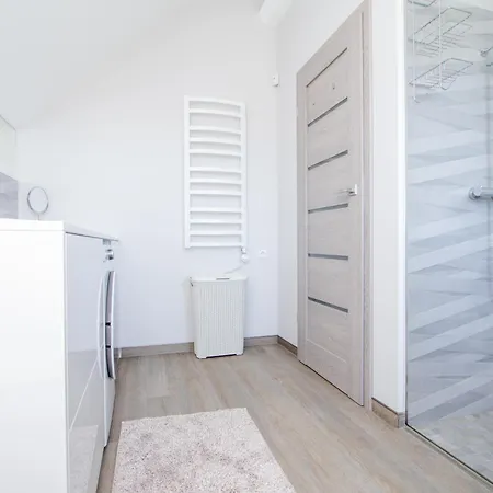 Cohost I 2bd With Private Terrace 4*