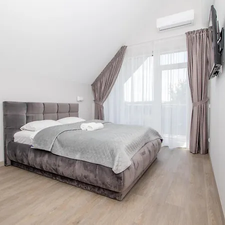 Cohost I 2bd With Private Terrace Hotel Palanga