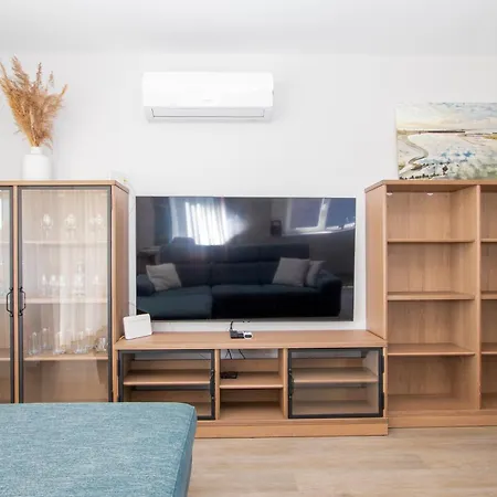 Cohost I 2bd With Private Terrace Palanga