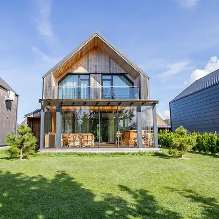 Cohost I 2bd With Private Terrace Palanga