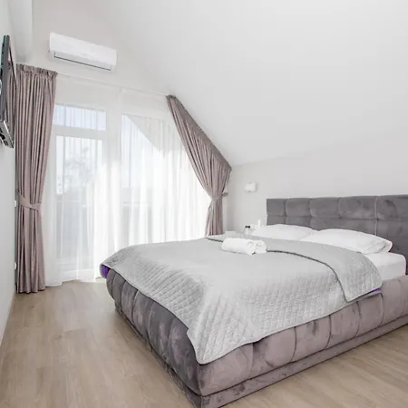 Cohost I 2bd With Private Terrace Hotel 4*