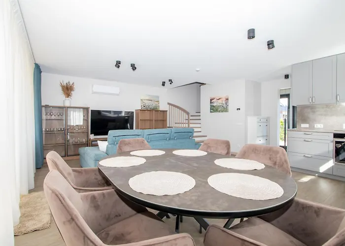 Cohost I 2bd With Private Terrace Apartment