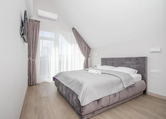 Cohost I 2bd With Private Terrace Apartment *