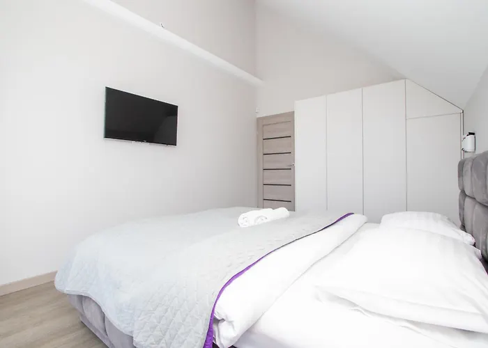 Cohost I 2bd With Private Terrace *